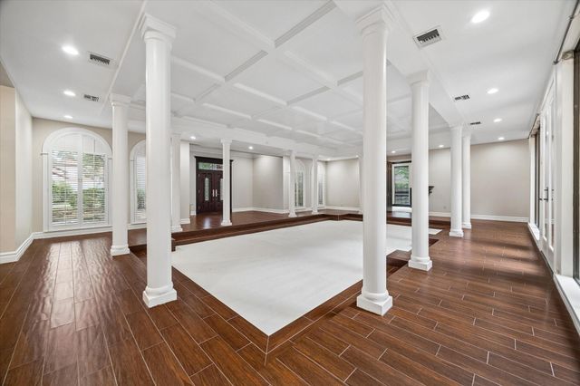 2303 Woods Estates Drive, Kingwood, TX 77339