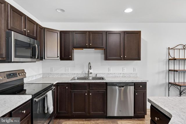553 BROOKWOOD DR, Palmyra, PA 17078