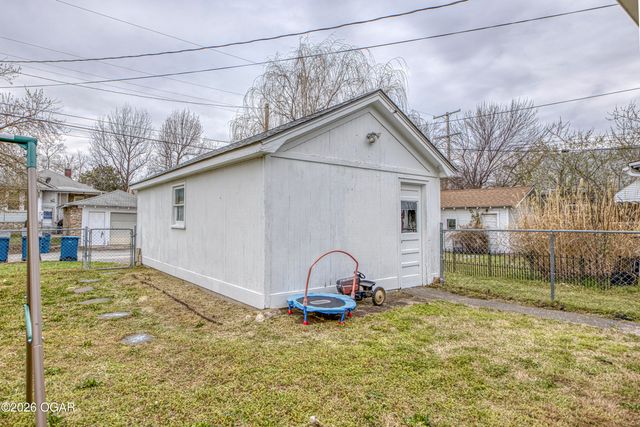 410 N Sergeant Avenue, Joplin, MO 64801