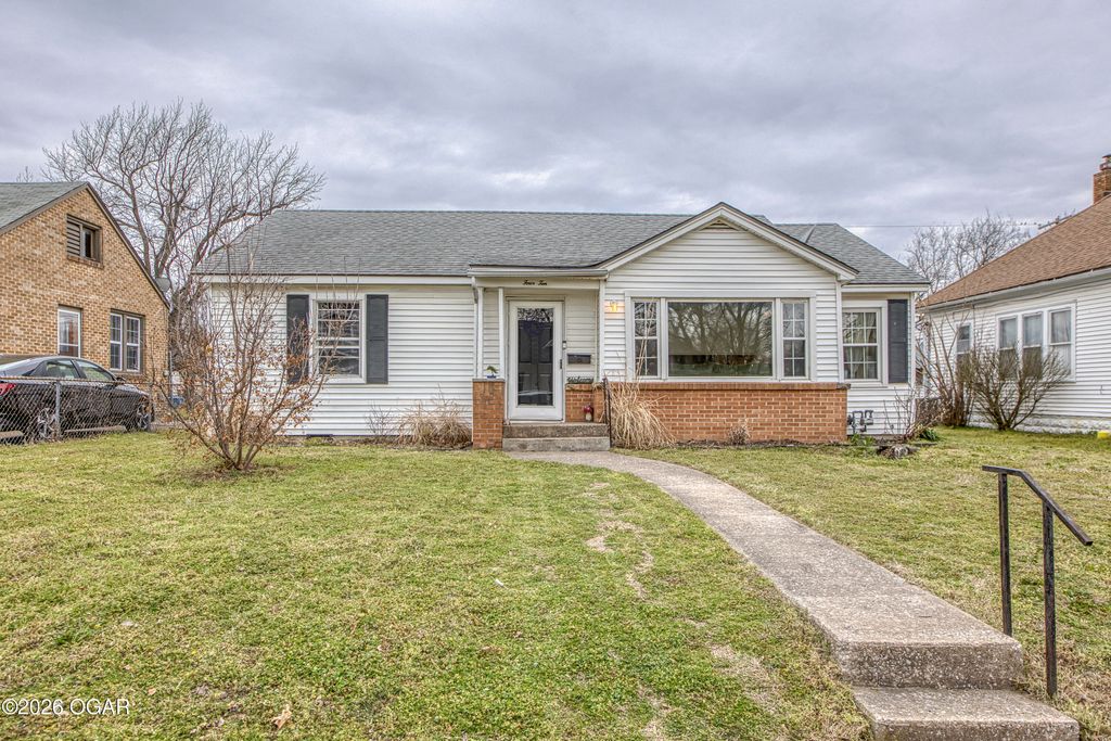 410 N Sergeant Avenue, Joplin, MO 64801