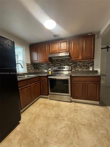 719 Glenn Pkwy, Hollywood, FL 33021