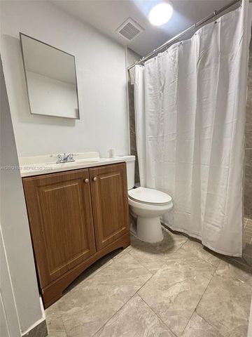 719 Glenn Pkwy, Hollywood, FL 33021