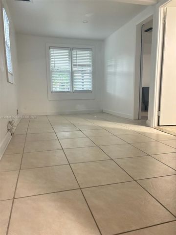 719 Glenn Pkwy, Hollywood, FL 33021