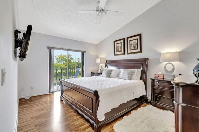 8320 WATERLINE Drive 201, Boynton Beach, FL 33472