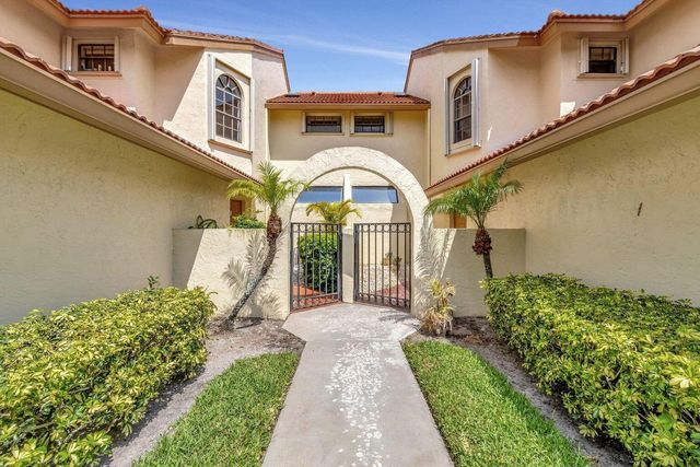8320 WATERLINE Drive 201, Boynton Beach, FL 33472