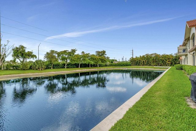 8320 WATERLINE Drive 201, Boynton Beach, FL 33472