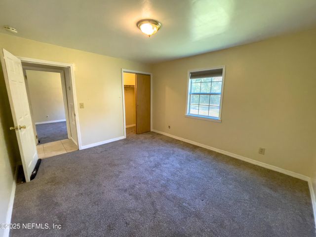 201 BEAVER Lane, Palatka, FL 32177