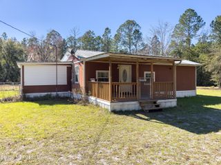 201 BEAVER Lane, Palatka, FL 32177