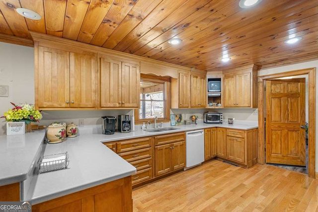 2164 Yukon Road, Ellijay, GA 30536