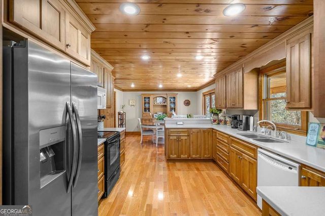 2164 Yukon Road, Ellijay, GA 30536