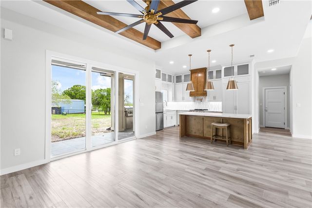 12914 E Redbird Lane, Corpus Christi, TX 78410
