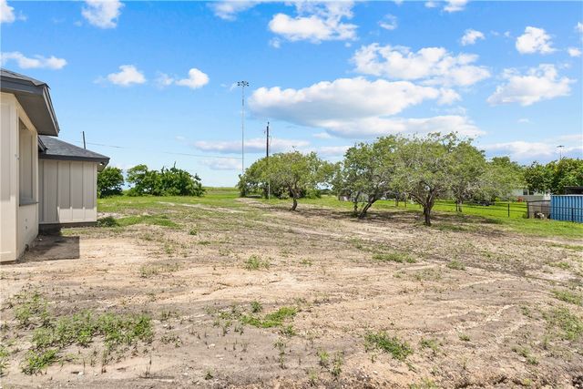 12914 E Redbird Lane, Corpus Christi, TX 78410
