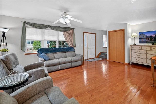 957 Chandler Lane, Sun Prairie, WI 53590