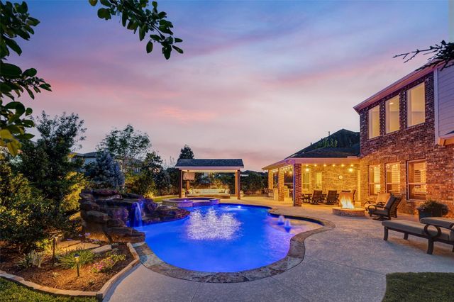 26826 Wedgewater Crest Lane, Katy, TX 77494