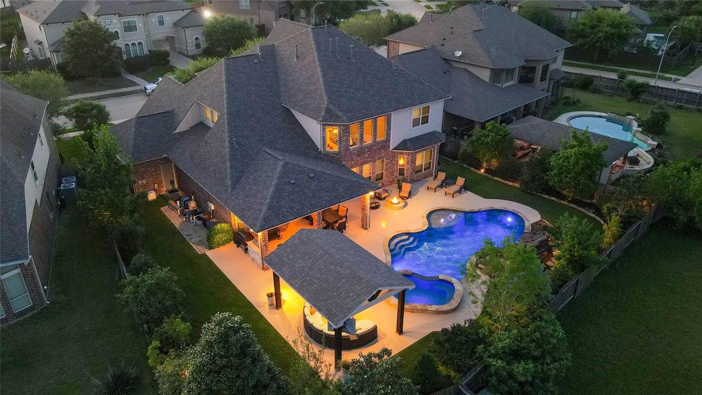 26826 Wedgewater Crest Lane, Katy, TX 77494