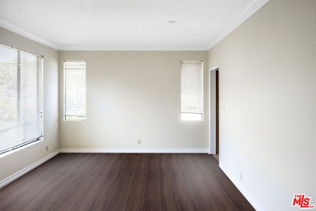 8300 Regis Way, Los Angeles, CA 90045