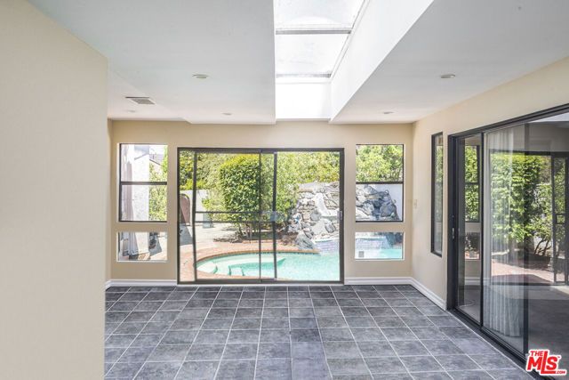 8300 Regis Way, Los Angeles, CA 90045