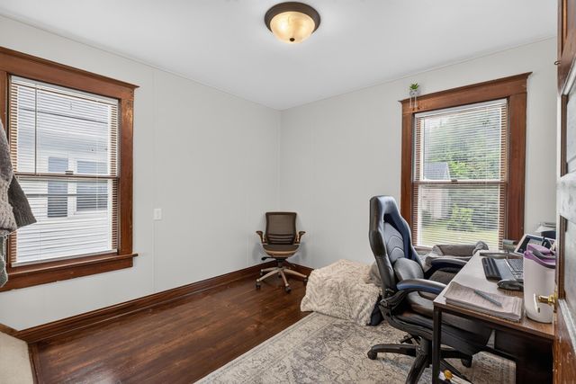 257 Hammond Avenue, Waterloo, IA 50702