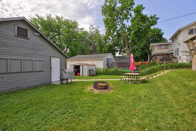 257 Hammond Avenue, Waterloo, IA 50702