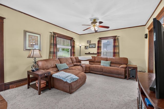 257 Hammond Avenue, Waterloo, IA 50702