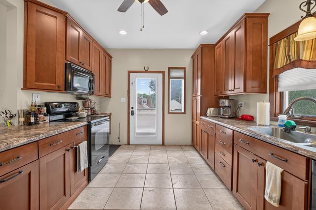 257 Hammond Avenue, Waterloo, IA 50702