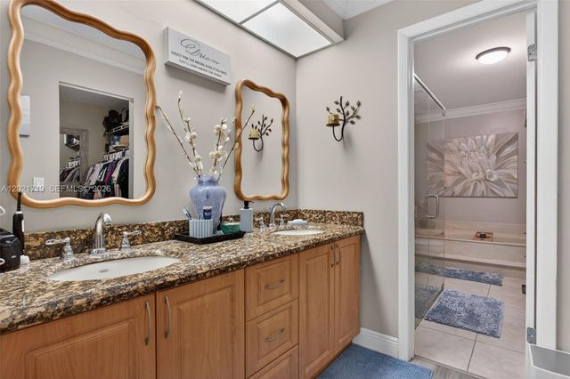 4940 NW 54th St, Coconut Creek, FL 33073