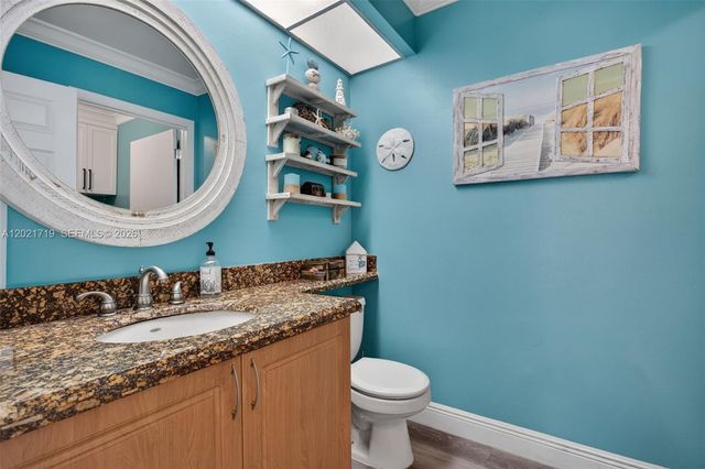 4940 NW 54th St, Coconut Creek, FL 33073