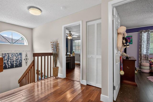 4940 NW 54th St, Coconut Creek, FL 33073