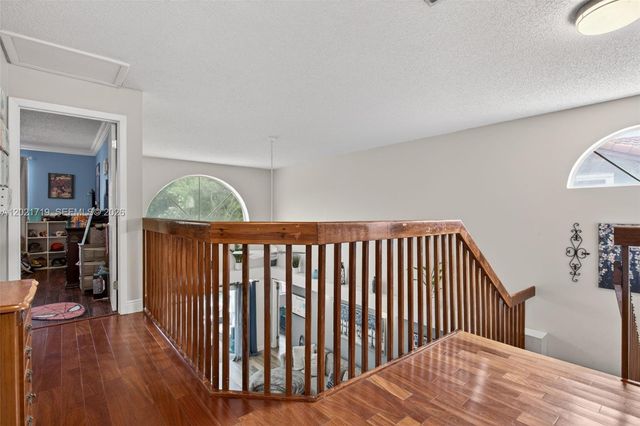 4940 NW 54th St, Coconut Creek, FL 33073