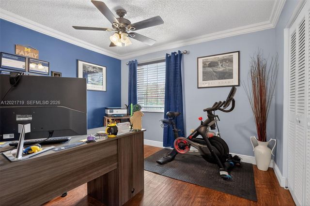 4940 NW 54th St, Coconut Creek, FL 33073