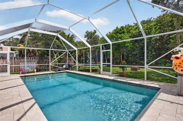 4940 NW 54th St, Coconut Creek, FL 33073