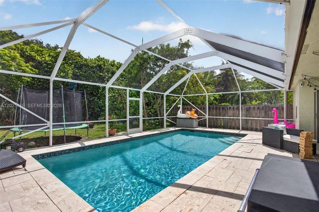 4940 NW 54th St, Coconut Creek, FL 33073