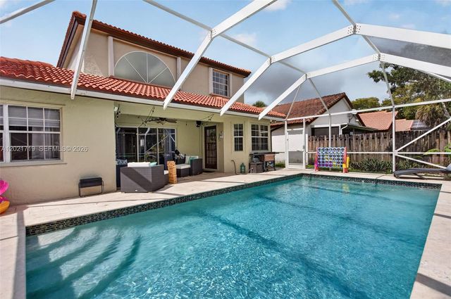 4940 NW 54th St, Coconut Creek, FL 33073