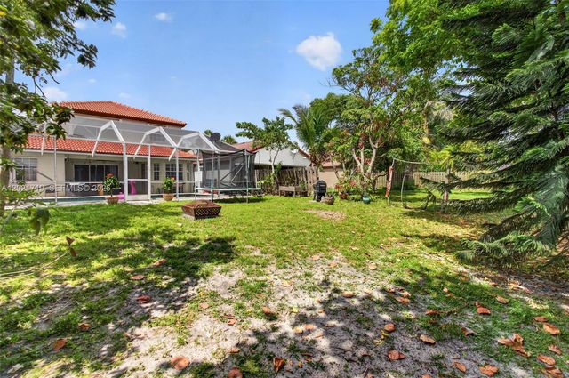 4940 NW 54th St, Coconut Creek, FL 33073