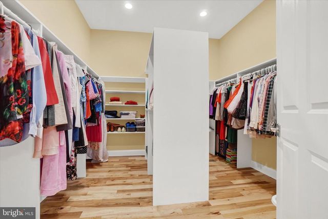 3833 PLEASANT VALLEY RD, York, PA 17406