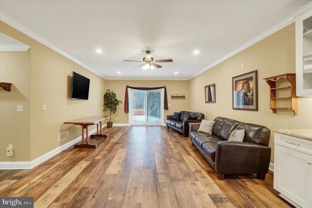 3833 PLEASANT VALLEY RD, York, PA 17406