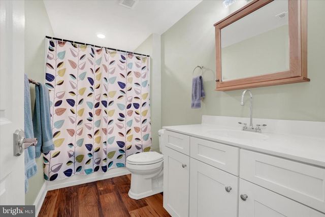 3833 PLEASANT VALLEY RD, York, PA 17406