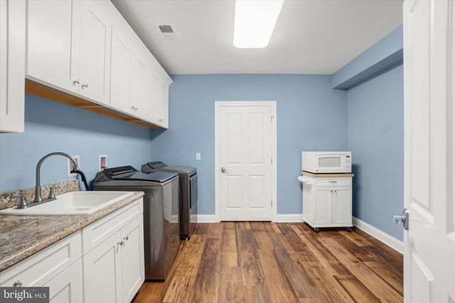 3833 PLEASANT VALLEY RD, York, PA 17406