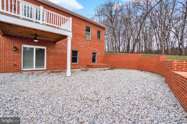 3833 PLEASANT VALLEY RD, York, PA 17406