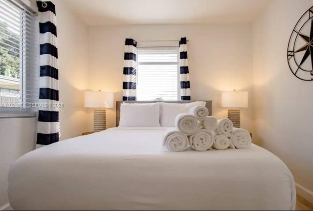 2160 NW 18th Ter 2160, Miami, FL 33125