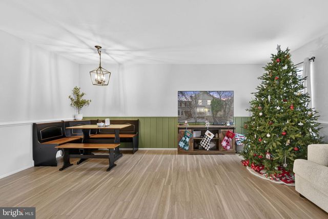 805 SMARTTS LN NE, Leesburg, VA 20176