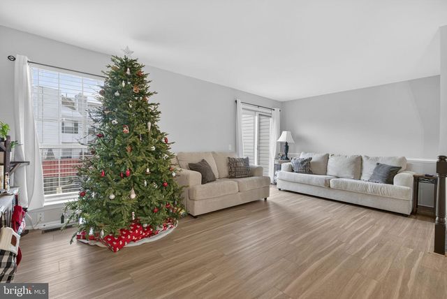 805 SMARTTS LN NE, Leesburg, VA 20176