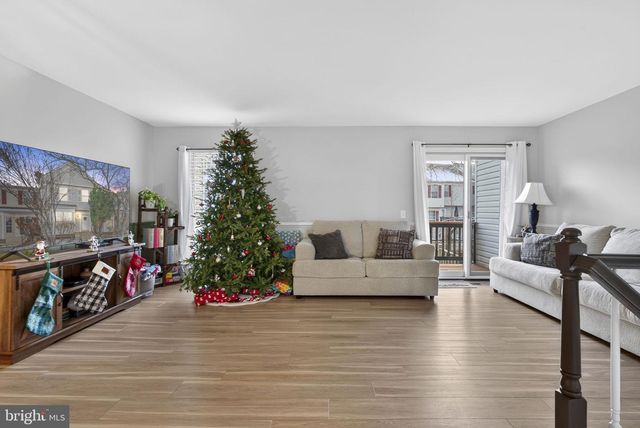 805 SMARTTS LN NE, Leesburg, VA 20176