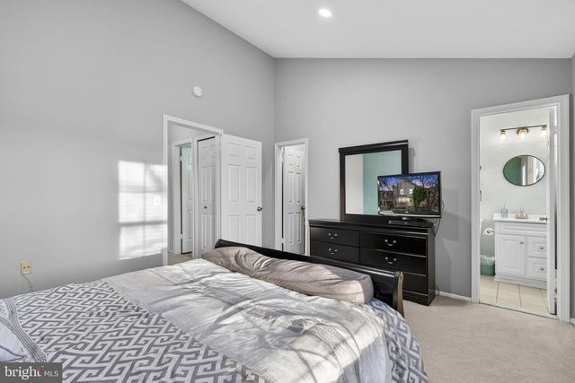 805 SMARTTS LN NE, Leesburg, VA 20176