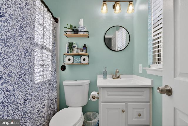 805 SMARTTS LN NE, Leesburg, VA 20176