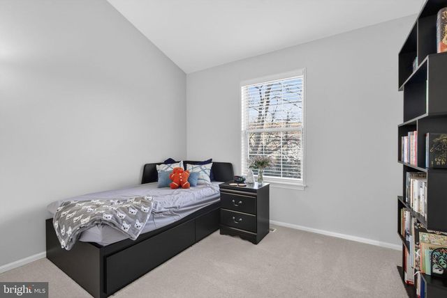 805 SMARTTS LN NE, Leesburg, VA 20176