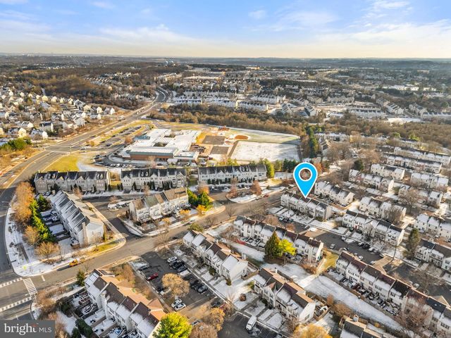 805 SMARTTS LN NE, Leesburg, VA 20176