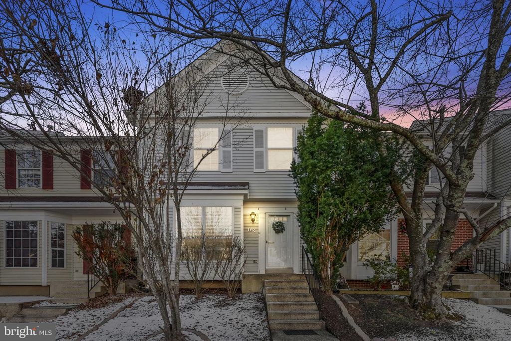 805 SMARTTS LN NE, Leesburg, VA 20176