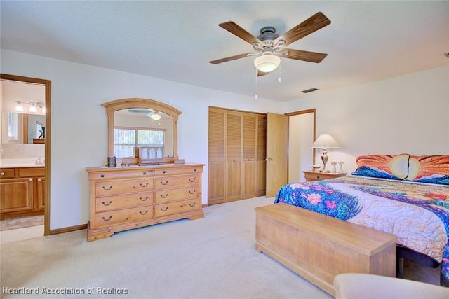 946 Grey Fox Avenue, Sebring, FL 33875