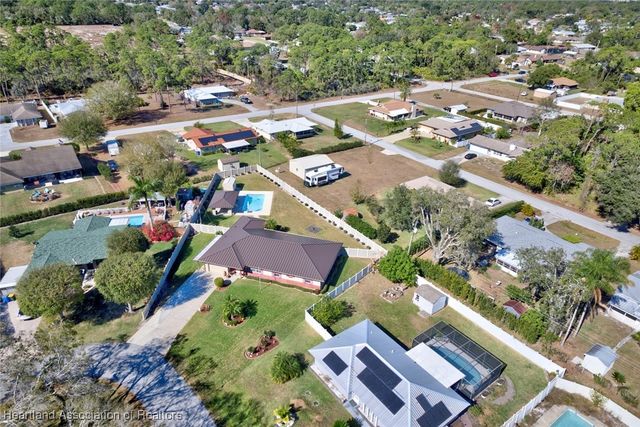 946 Grey Fox Avenue, Sebring, FL 33875